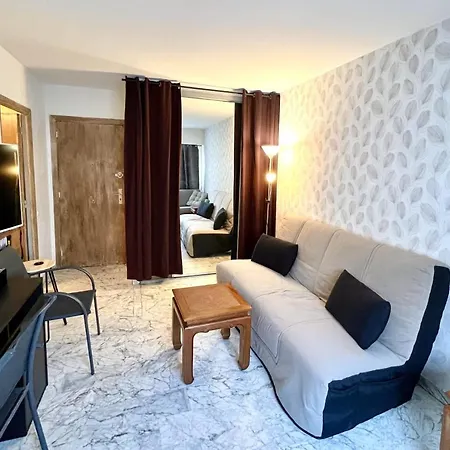 Apartment Beautiful 22m With Parking *